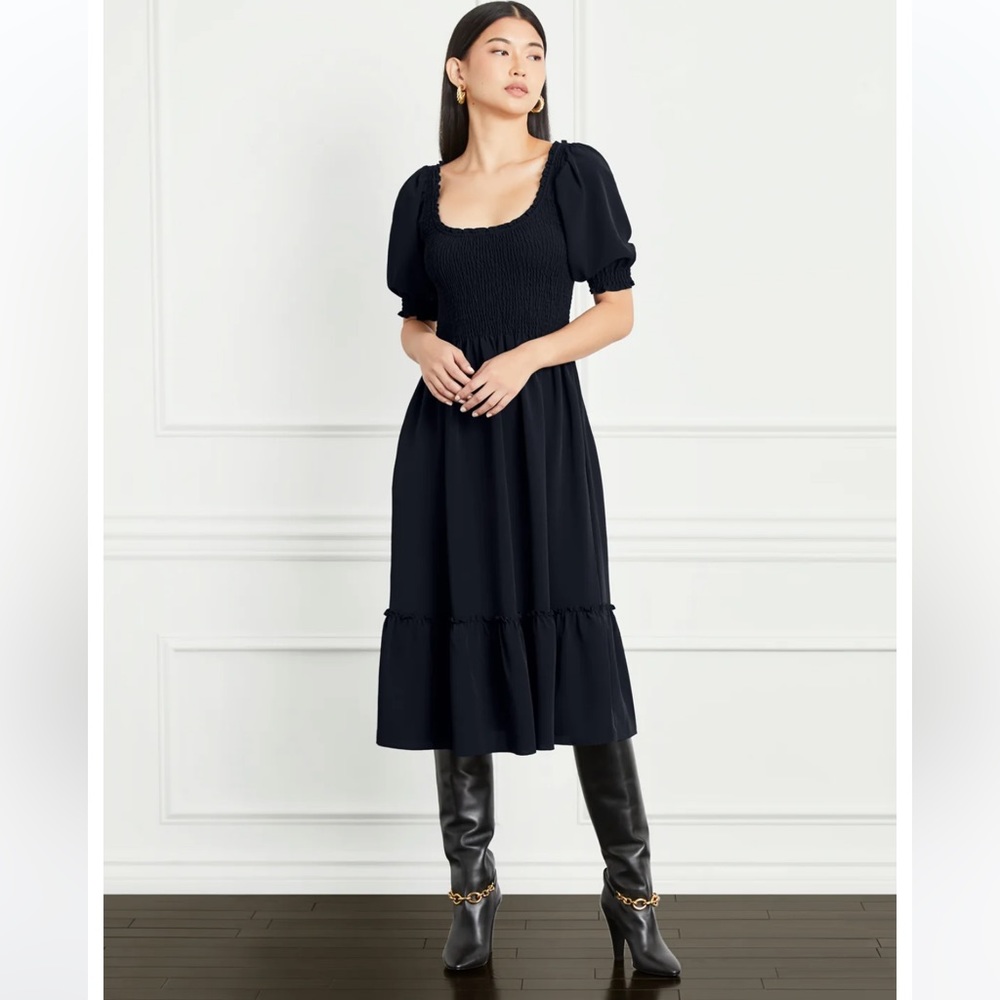 Hill house Louisa nap dress in black cotton. Size: L